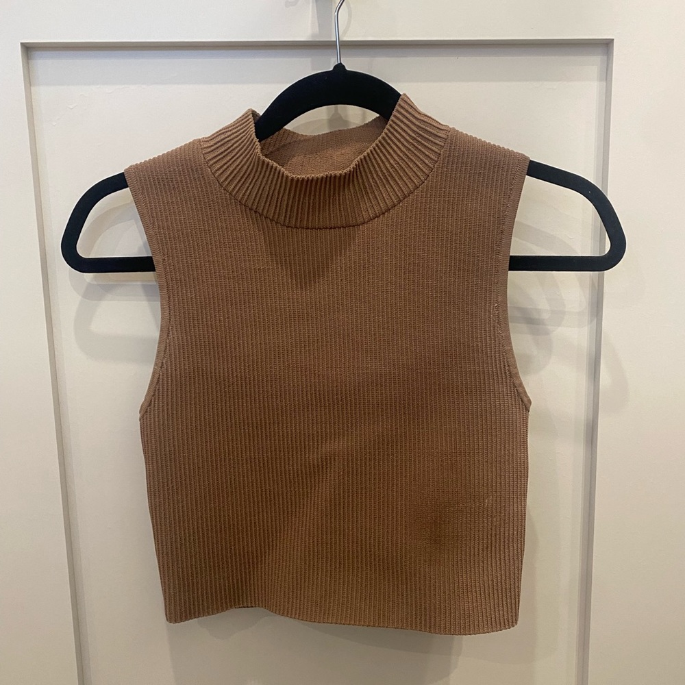 Babaton Cropped, High Neck Top!